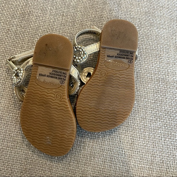 Madden girl toddler sandals - size 5 - Picture 2 of 2